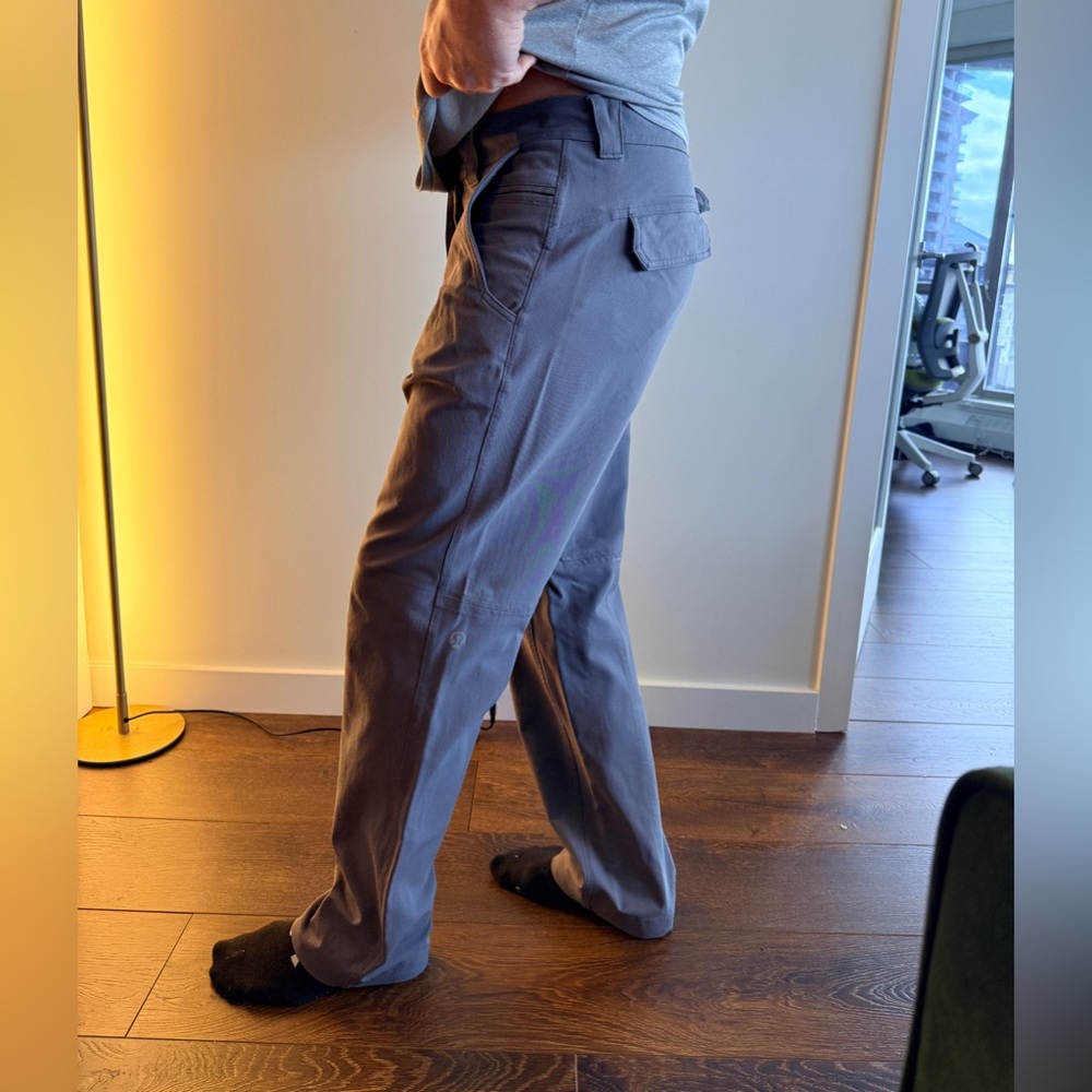 Men's LuluLemon Dress Pants - grey